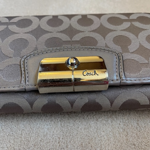 COACH Gray PopArt C Trifold Wallet - Picture 4 of 11